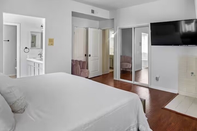 Photo - 212 N Catalina Ave