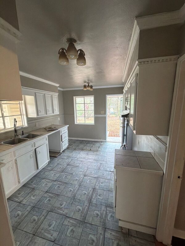 Photo - 3018 Oak Forest Dr