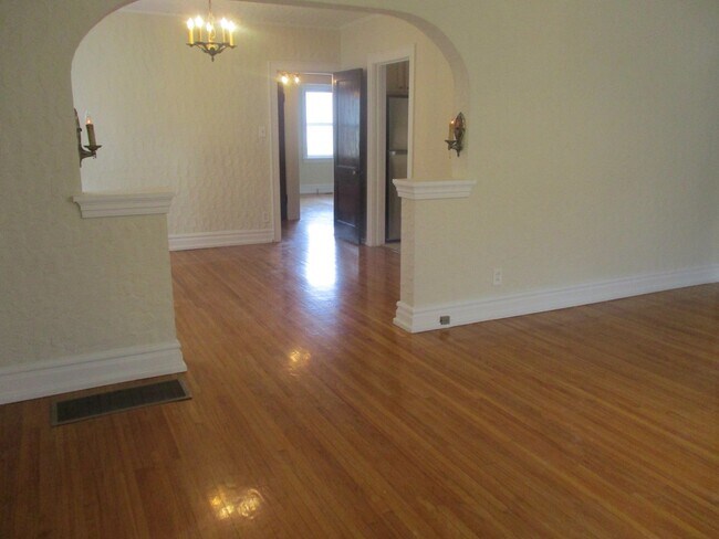 Photo - 1081 Terrace Dr