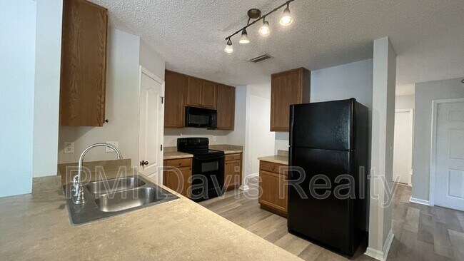 Photo - 4609 Playschool Dr