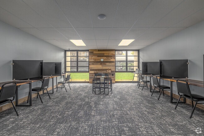 Resident Co-Working Lounge