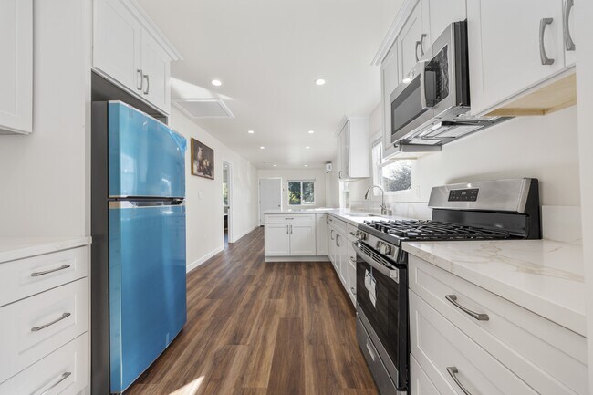 Photo - 1443 W 36th Pl