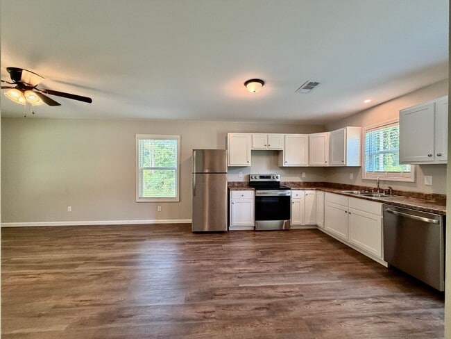 Photo - 1 Bedroom 1 Bath