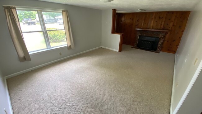 Photo - 1603 Glade Rd