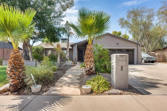 Photo - 2933 W Muriel Dr