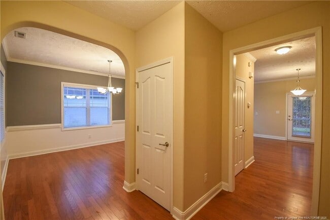 Photo - 24 Nassau Ln