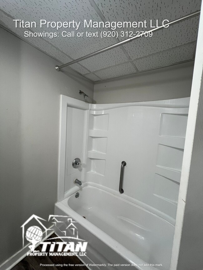 Photo - 721 E Parkway Ave