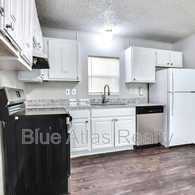 Photo - 2706 W Colorado Blvd