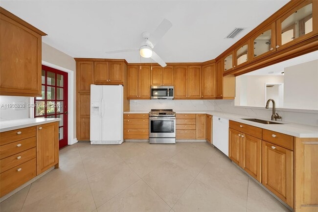 Photo - 18600 SW 97th Ave