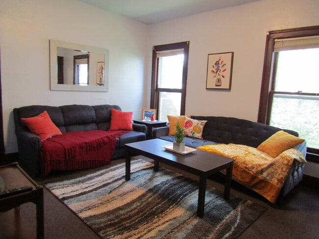 Building Photo - 171 W End Ave Unit 1/2