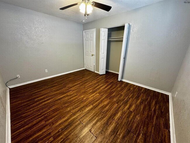 Photo - 1710 10th St