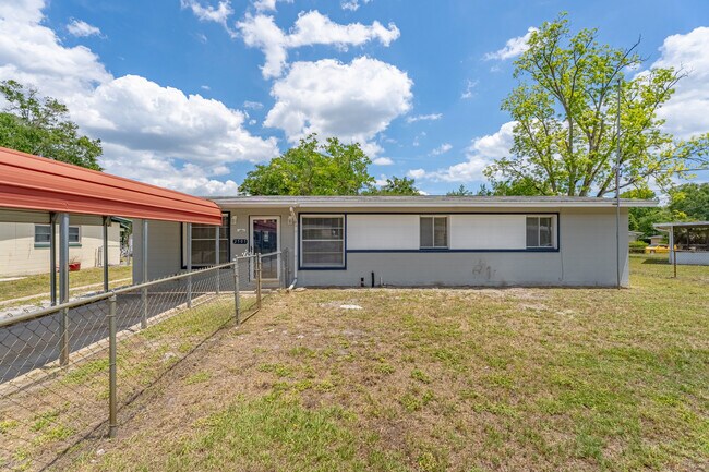 Photo - 2505 Lourdes Dr W