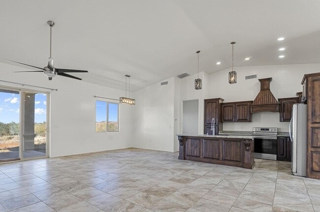 Photo - 132 Avenida Pastor