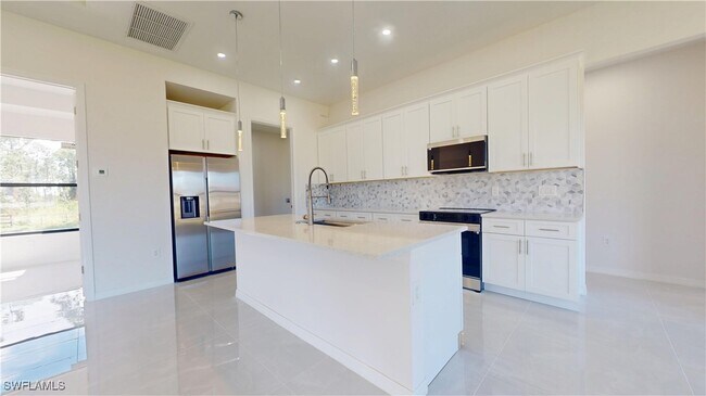 Photo - 2425 NW 24th St