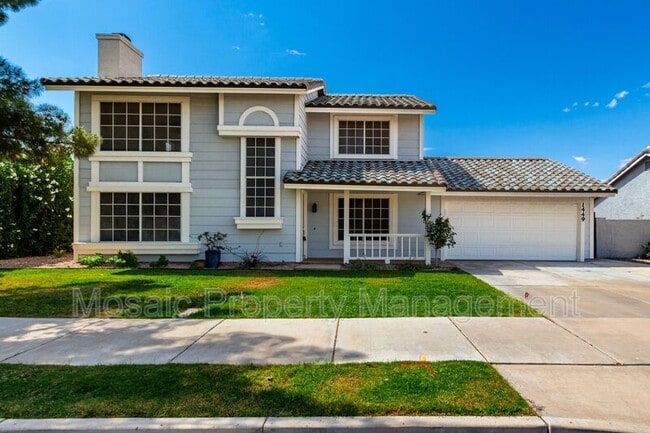 Photo - 1449 E Ironwood Dr House