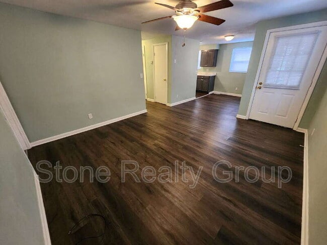 Photo - 3877 E Beulah Ave