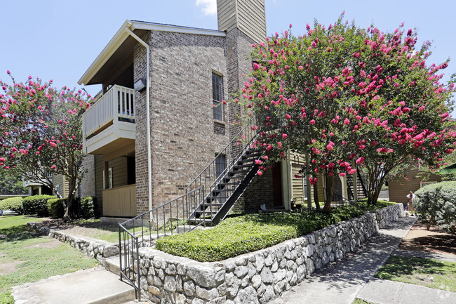 Building Photo - Austin Pointe Apartments