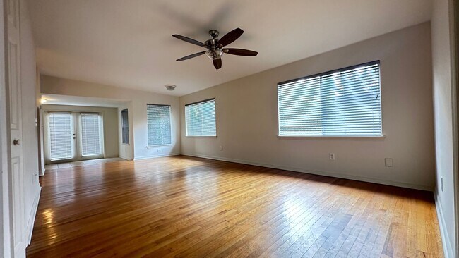 Photo - 231 S Summerlin Ave Unit 231 Summerlin Ave