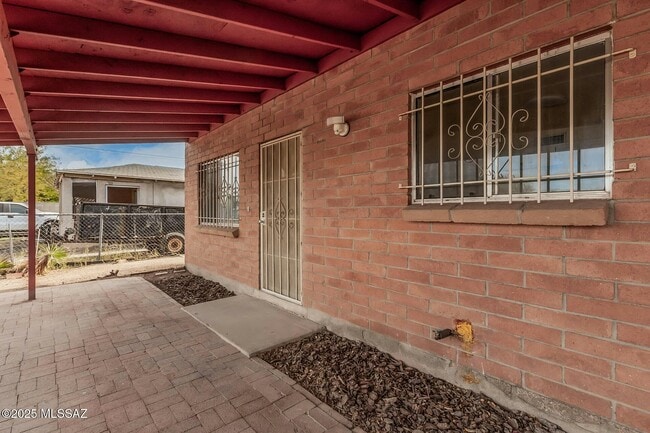 Photo - 1032 E 30th St