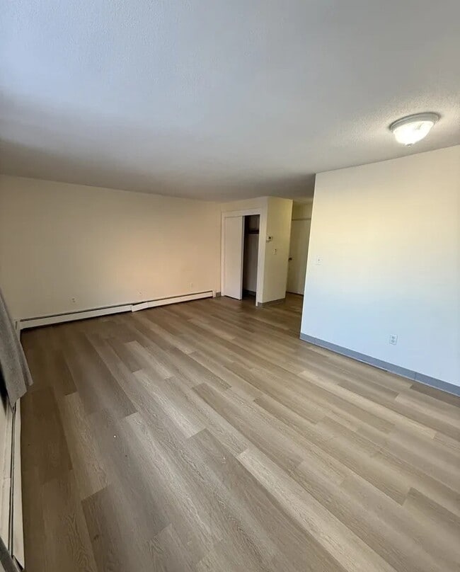 Photo - 10 Riverside St Unit g2