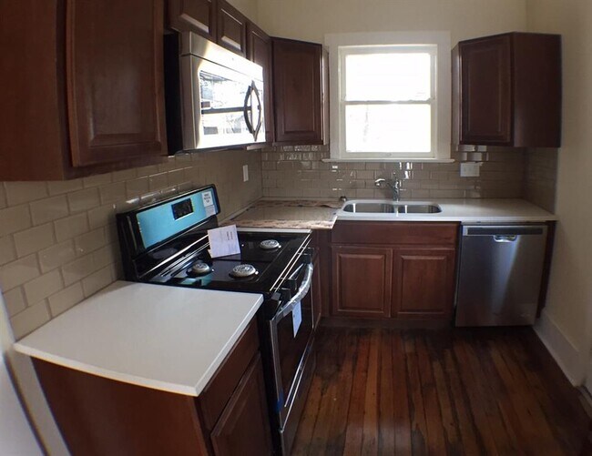 Photo - 2904 West Ave