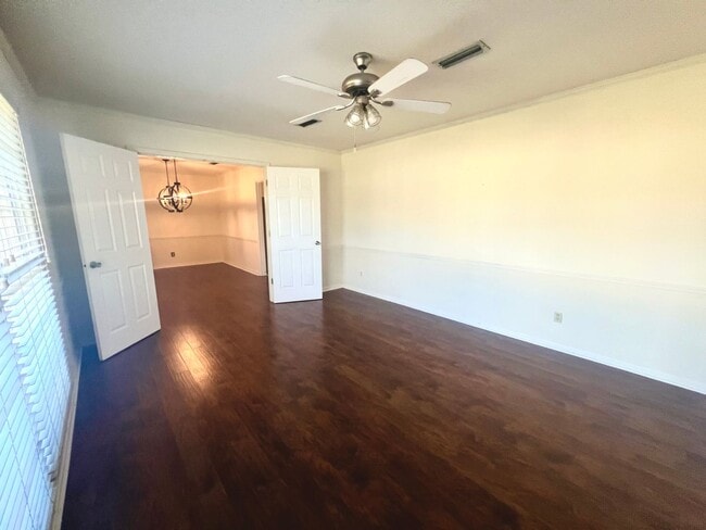 Photo - 107 Hampton Ave