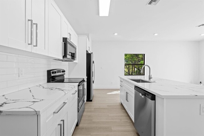 Photo - 2810 NW 7th St