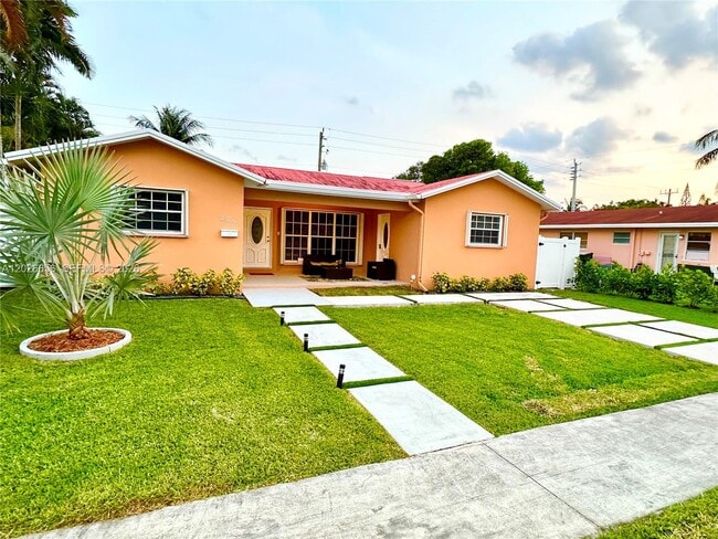 Photo - 206 SE 3rd Pl