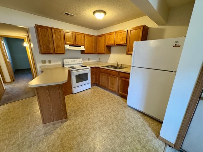Lakeland Villa Apartments