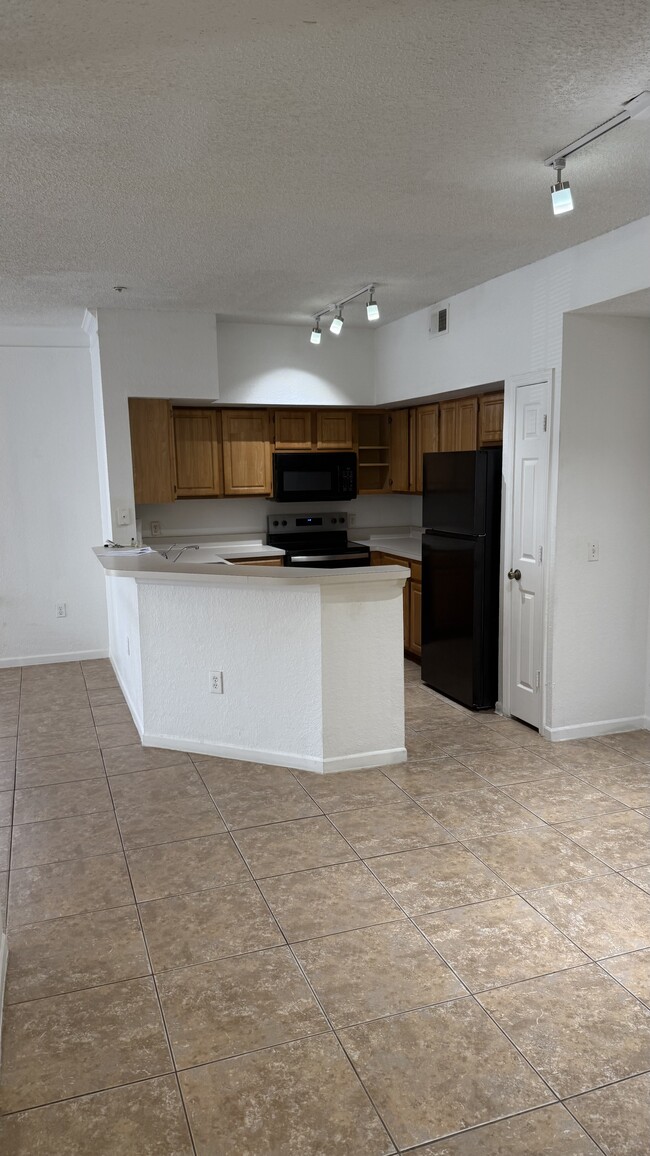 Kitchen - 13103 Mulberry Park Dr Apartment Unit 811