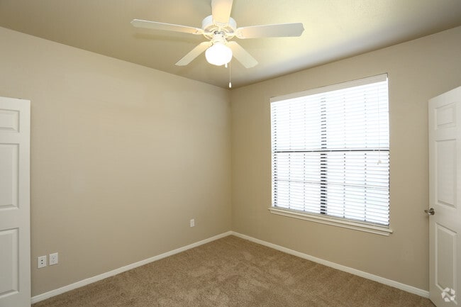 2BR-2BA 983sf Second Bedroom