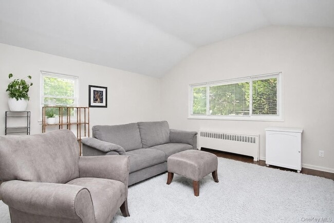Photo - 7 Tudor Pl