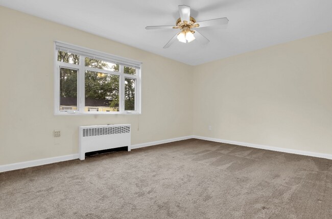 Photo - 10411 Montrose Ave