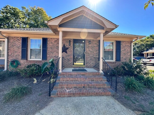 Photo - 222 Pointe Cir
