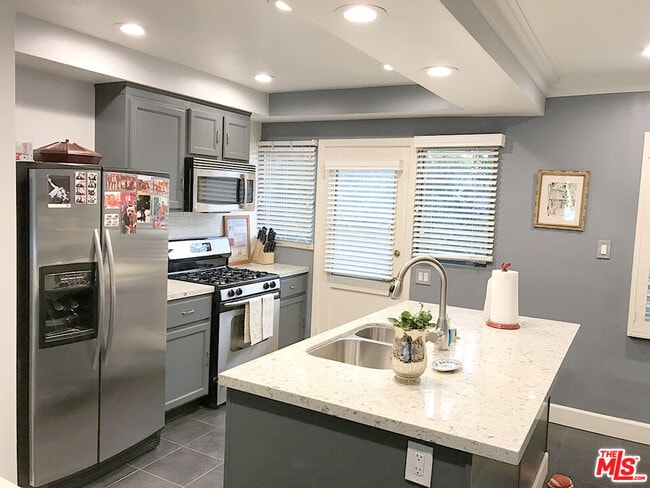 Photo - 8727 Shoreham Dr Unit 2