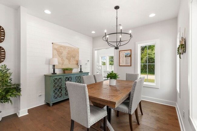 Photo - Designer Home near Auburn University's Campus!