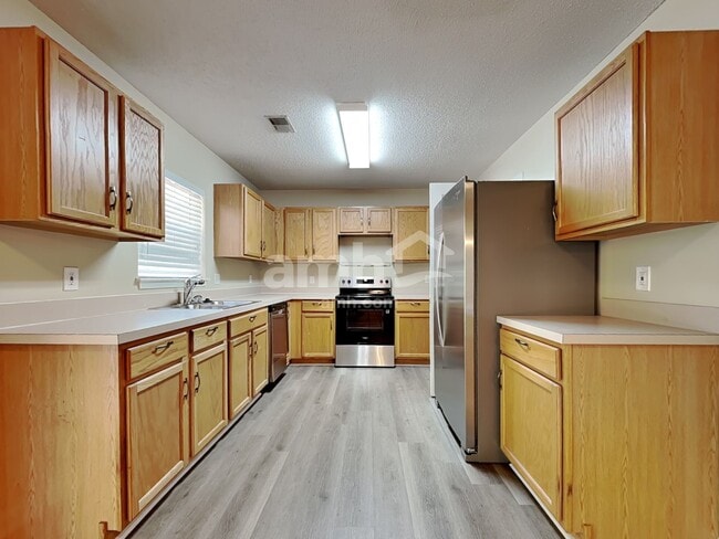 Photo - 14 Hidden Lakes Ln