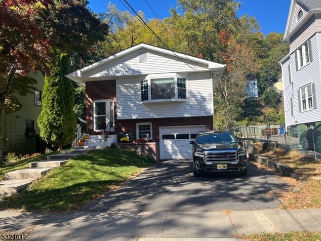 Photo - 65 Wetmore Ave