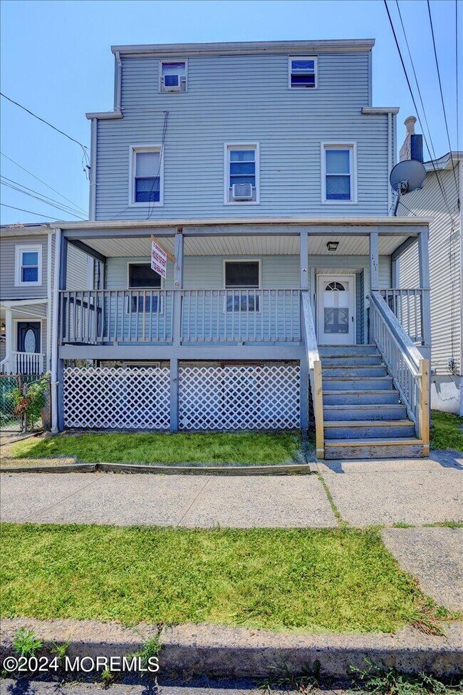 Photo - 111 John St Townhome