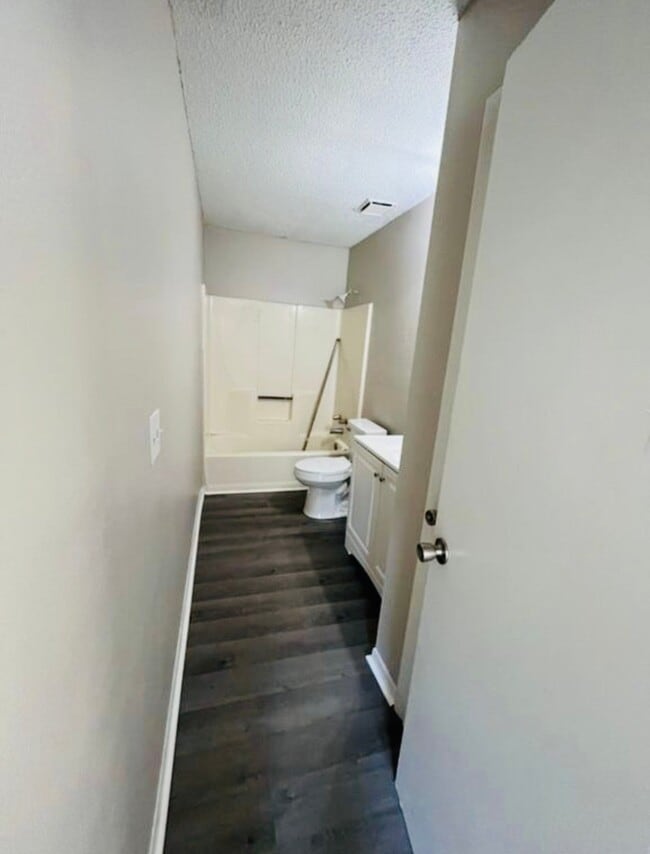 1130 Gordon Ave Unit A
