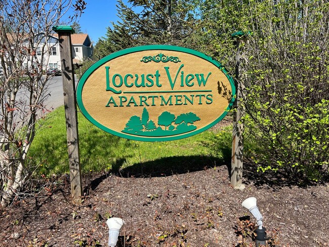 Photo - Locust View