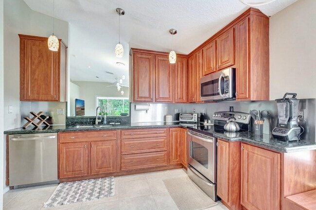 Photo - 14211 W La Sedona Cir