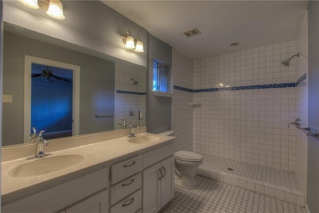 Photo - 4705 Oldfort Hill Dr