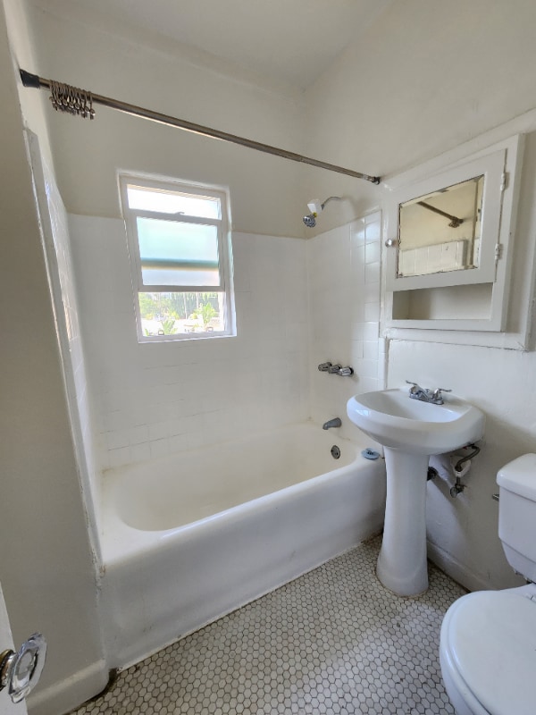 Photo - 1845 N Gramercy Pl Unidad 308