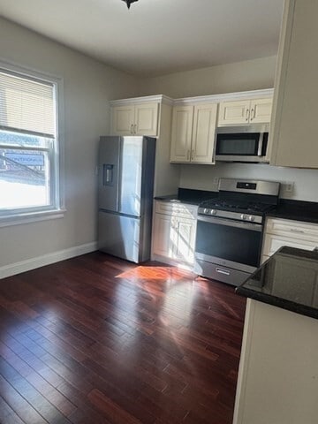 Photo - 290 Broadway Unit 2