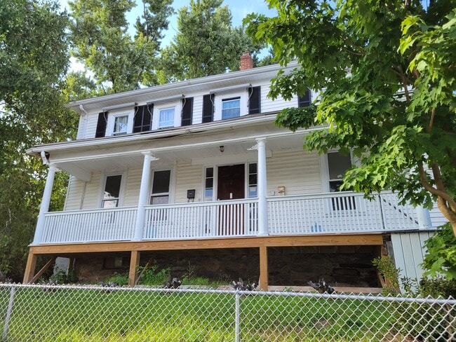 Photo - 27 Phebe St Unit 2nd Floor