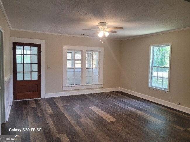 Photo - 959 Whitfield Rd