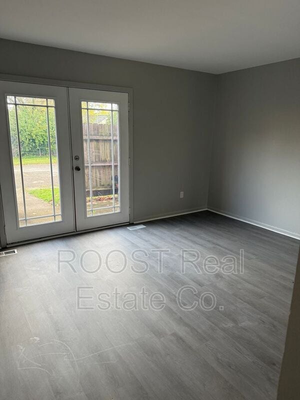 Photo - 6820-6826 Emerald Ave