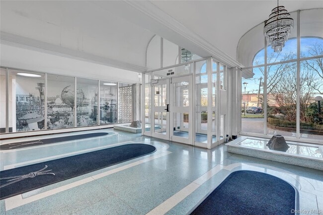 Photo - 54-44 Little Neck Pkwy Unit 6V