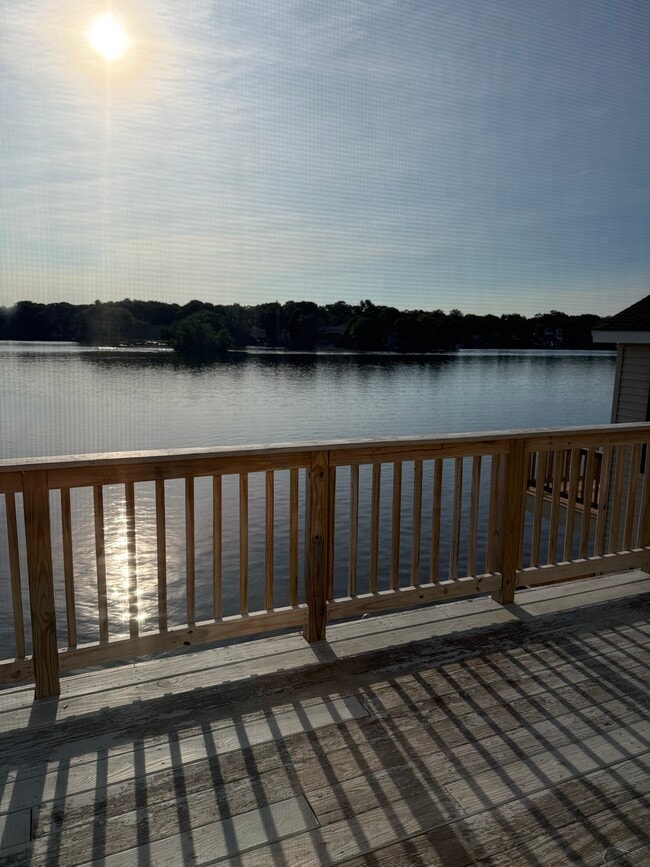 Building Photo - 391 Bridle Path Unit 2